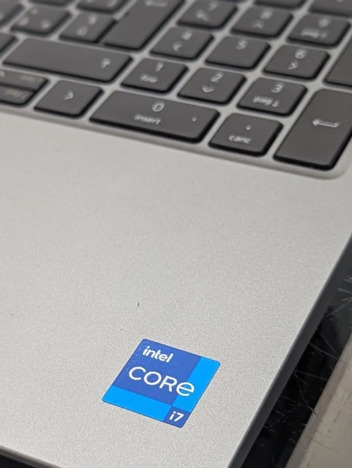 DELL LATITUDE 5540  I7-1365U 16GB RAM DDR4  512 SSD NVME ECRAN 15.6" FULL HD