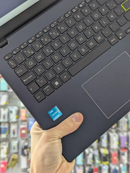 ASUS vivobook E510 INTEL Celeron N4500 8GB 256 SSD FULL HD  