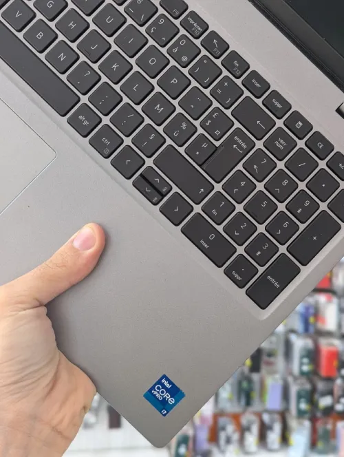 Dell latitude 5520 I7 11Th 16GB 512 SSD FULL HD 15.6"