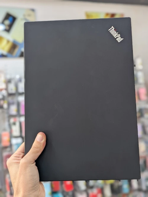 LENOVO THINKPAD  T490 I7-8TH GÉNÉRATION 16GB RAM 512 SSD   ECRAN 14" FULL HD