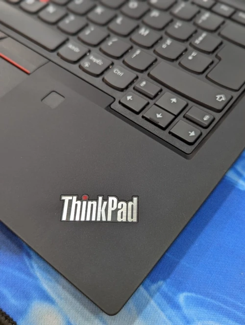 LENOVO THINKPAD T490  I5 8Th 8GB 256 SSD FULL HD