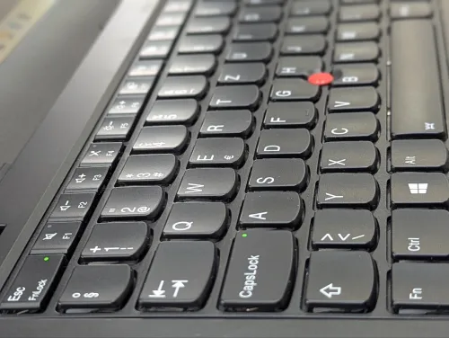 LENOVO THINKPAD 13 2nd gen I7-7500U 8GB 256 SSD FULL HD 14 