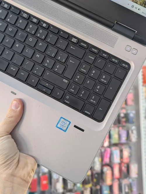 HP PROBOOK 650 G3  I5 7200U 8GB 256 SSD FULL HD 15.6"