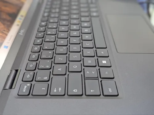 DELL LATITUDE 7430 i5 1245U  16 GB 512 SSD FULL HD