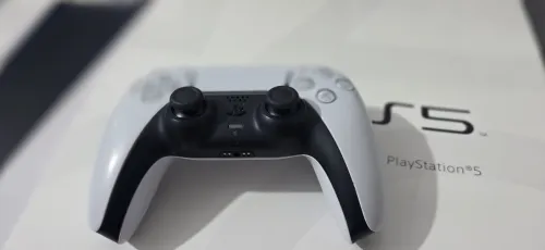 Ps5 fat version 1116A  + 2CD