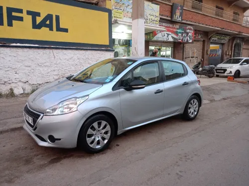 Peugeot 208 2013 Access