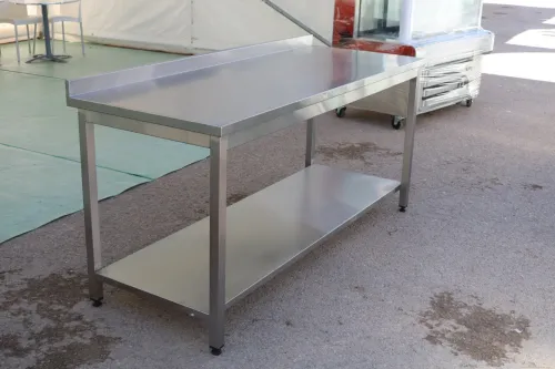 EQUIPEMENTS POUR RESTAURATION 
