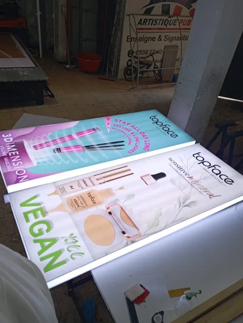 Panneaux publicitaires & enseigne 