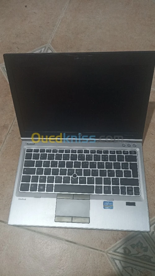HP EliteBook 2570p - Core i7 3520M / 2.9 GHz 8go ssd 256go