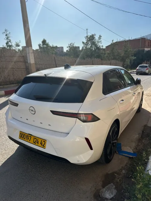 Opel Astra 2024 