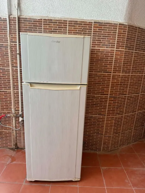 Réfrigérateur CONDOR 270L Double Porte