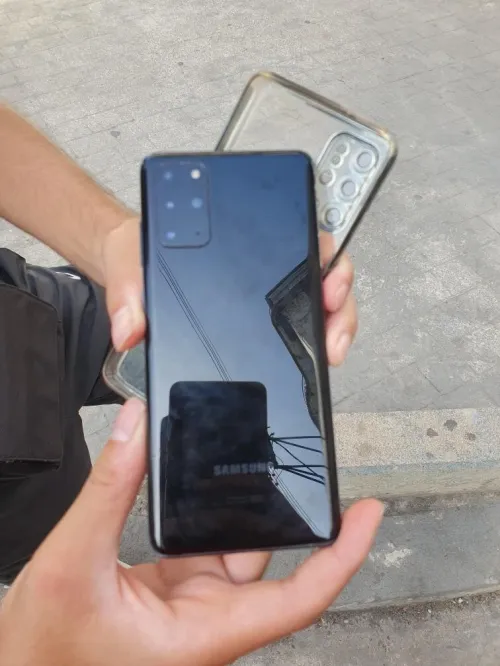 Samsung Galaxy s20 plus