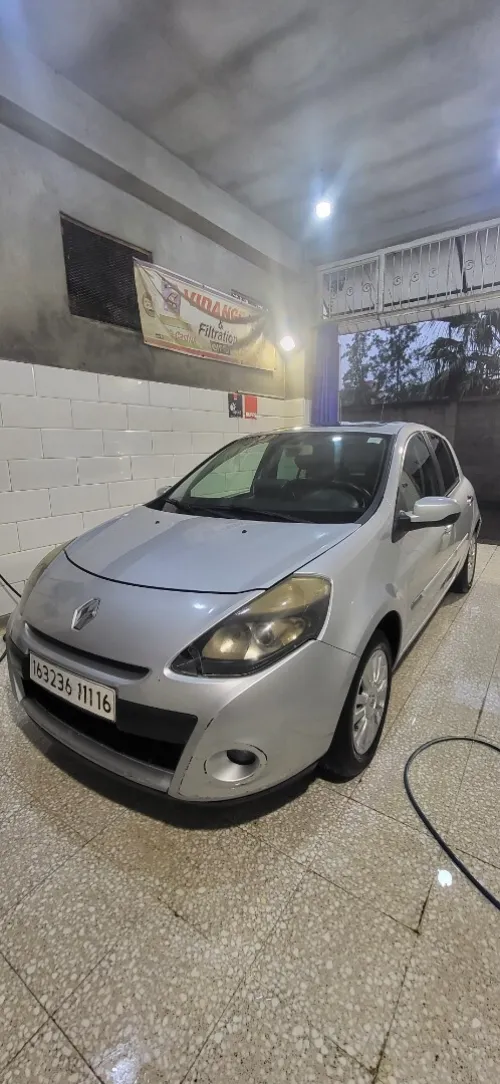 Renault Clio 3 2011 Night and Day