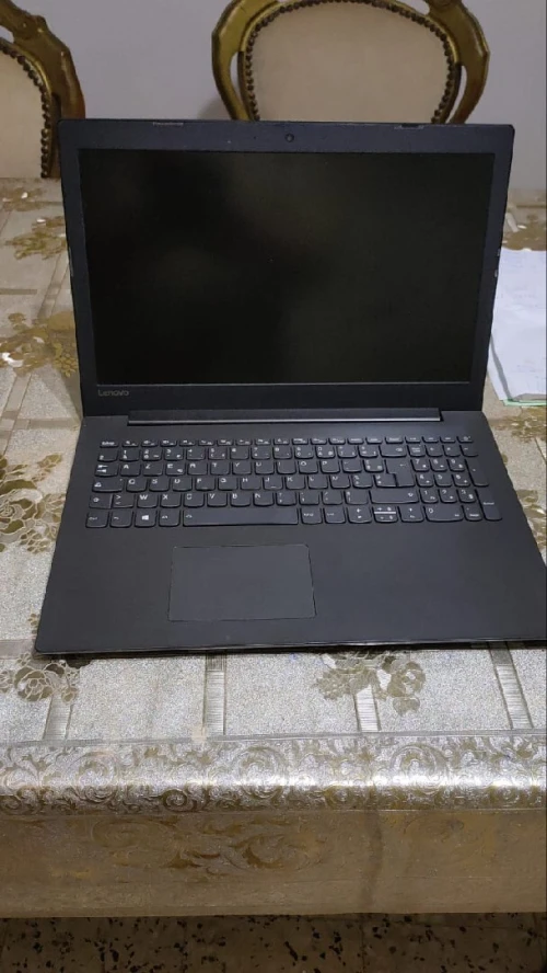 PC portable LENOVO