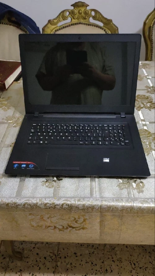 PC portable LENOVO