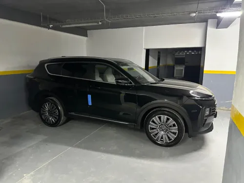 Jetour  X70 PLUS 2025 Luxgri