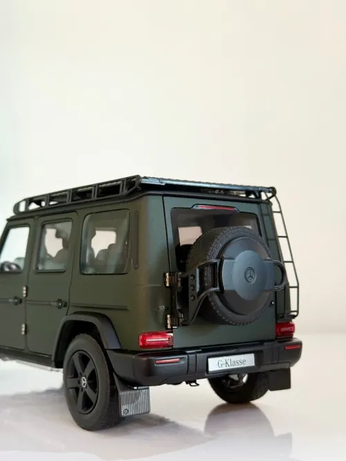 Mercedes Classe G miniature 1/18 Norev sous emballage