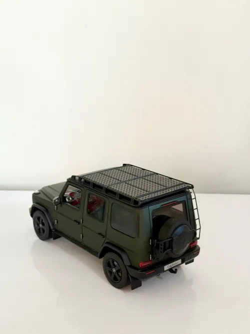 Mercedes Classe G miniature 1/18 Norev sous emballage