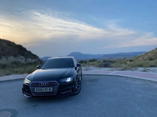 Audi A4 2017 S Line +