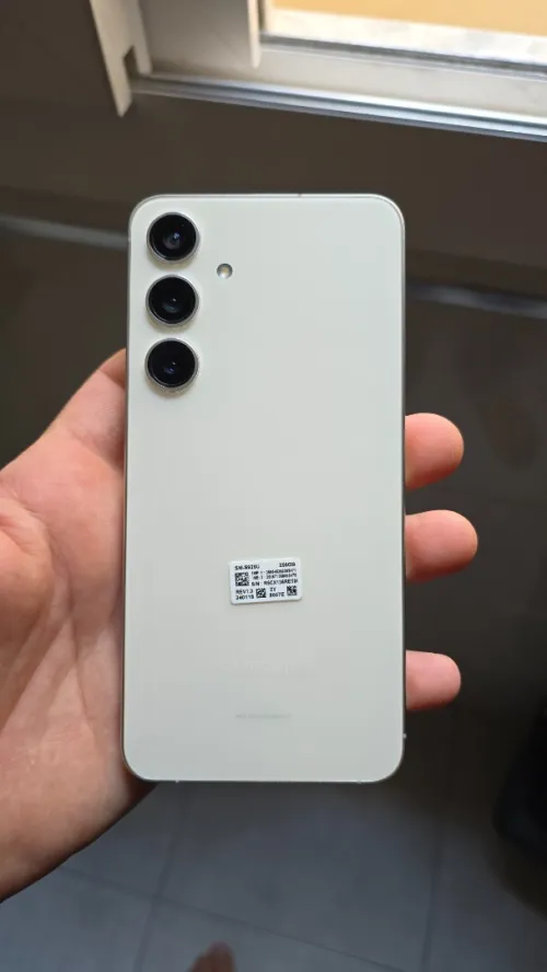 Samsung Galaxy S24 plus