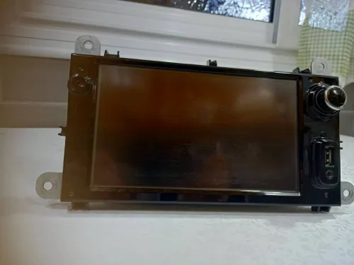 Radio et calandre pour Renault Clio4