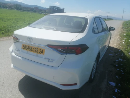 Toyota corolla 2025 D4T