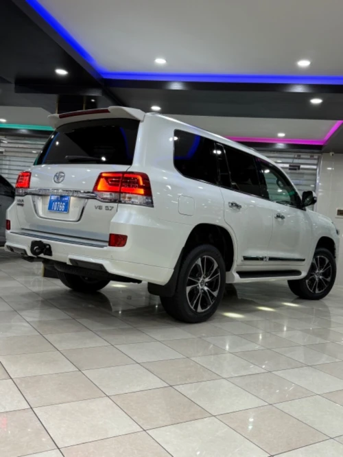 Toyota Land Cruiser  2021 V8 Vxr grand touring S