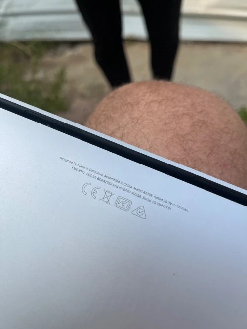 MacBook M2 2022