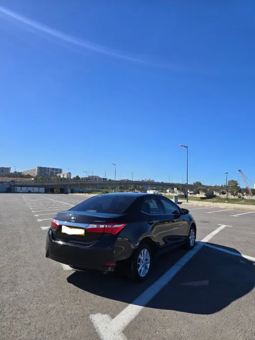 Toyota Nouvelle Corolla 2015 Premium
