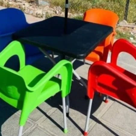Chaise plastique 