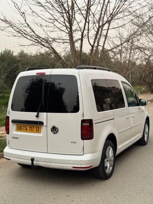 Volkswagen Caddy 2017 Highline