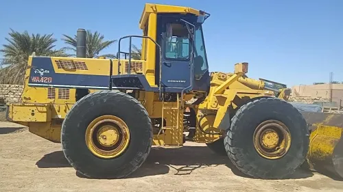 Chargeur Komatsu شارجور كوماتسي 420 1993