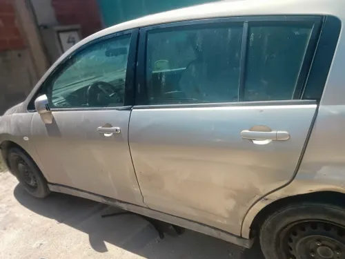 Nissan Tiida 5 portes 2008 Tiida 5 portes