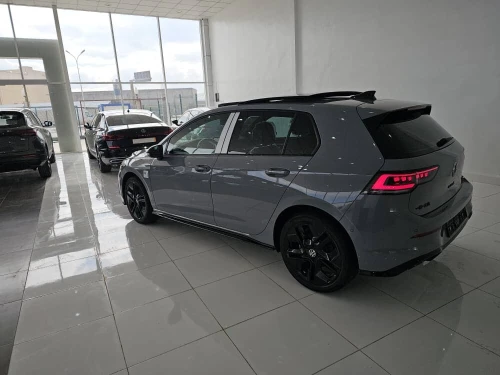 Volkswagen GOLF 8.5 2025 R-LINE