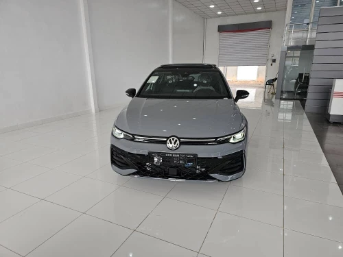 Volkswagen GOLF 8.5 2025 R-LINE