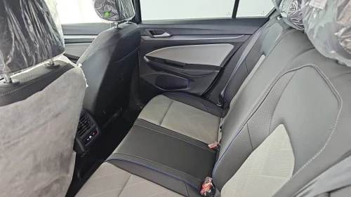 Volkswagen GOLF 8.5 2025 R-LINE