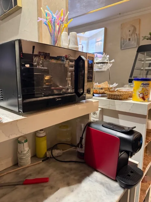 Matériel cafétéria complet à vendre 