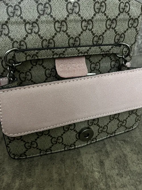 Sac pochette de luxe