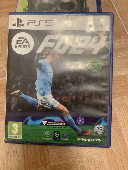 ps4/ps5 à vendre  Svp li intéresser y3ayd lhad num