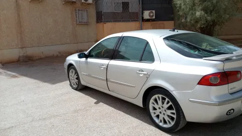 Renault Laguna 2 2001 Initiale