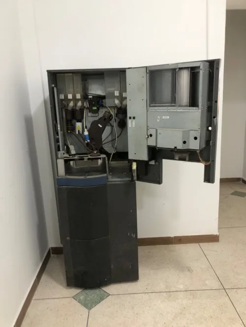 Distributeur automatique Bianchi bvm 921