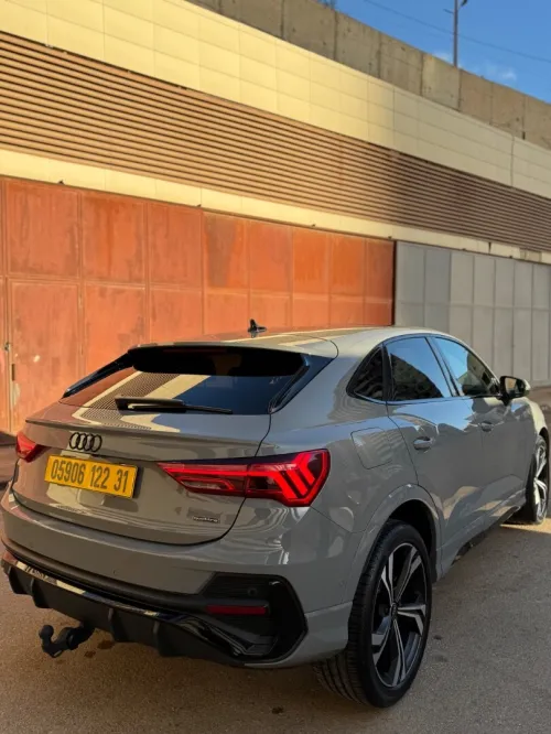 Audi Q3 2022 S Line