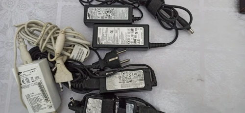 VEND CHARGEUR ORIGINAL-SONY-LENOVO-SAMSUNG
