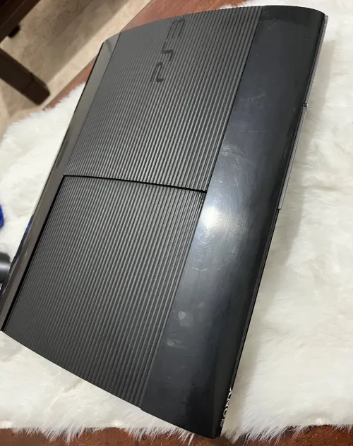 Ps3 super slim flaché