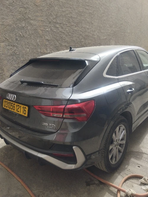 Audi Q3 2021 Q3