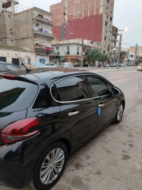 Peugeot 208 2019 Access Facelift