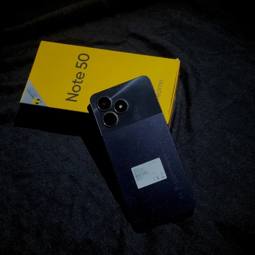 Realmi Not 50