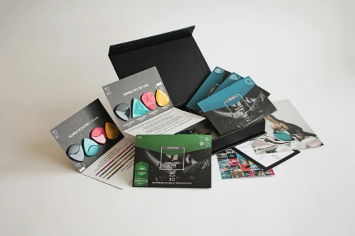 Graphic designer-Logo-carte de visite-Flyer....