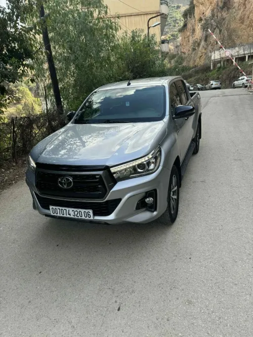 Toyota Hilux 2020 LEGEND DC 4x4 Pack Luxe