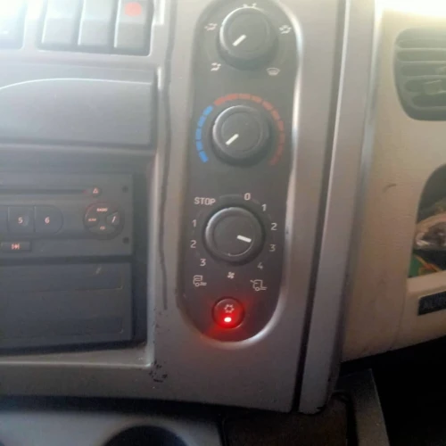 Camion Renault 220 2010